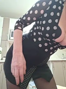 LaliaMia online show from 02/12/26, 03:56