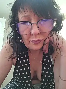 LaliaMia online show from 04/16/26, 01:01