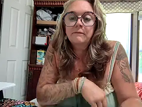 Blondejenn online show from 04/07/26, 05:35