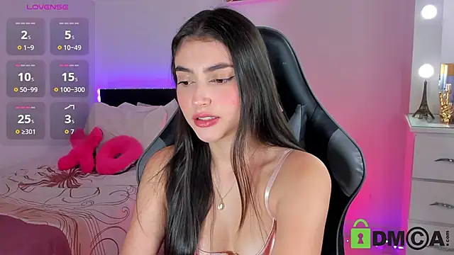 esmeralda le online show from 04/11/26, 02:21