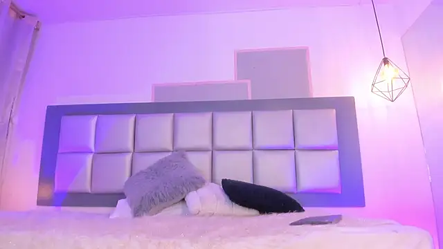 Maddie Ray online show from 07/15/26, 11:59