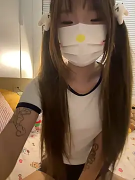 Snapshot of kkkiii-42 chatting on 04/10/26, 12:43 kkkiii-42 online show from 04/10/26, 12:43