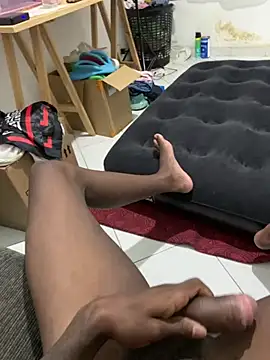 Snapshot of kcetepreto chatting on 04/08/26, 02:44 kcetepreto online show from 04/08/26, 02:44