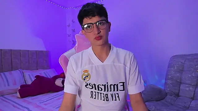 SaNti ll online show from 04/08/26, 02:22