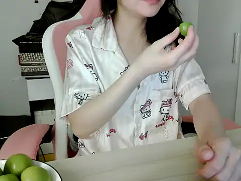 lucienguyen online show from 07/14/26, 05:29
