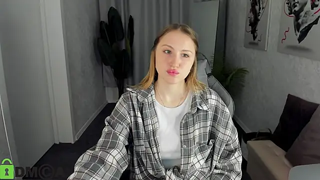 April Jackson online show from 04/10/26, 01:00