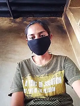 Snapshot of x_priya chatting on 04/15/26, 07:15 x priya online show from 04/15/26, 07:15