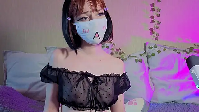 LunaNyanmi online show from 06/16/26, 01:36