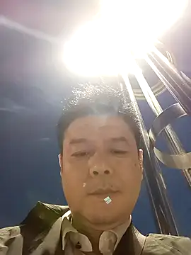 Snapshot of MM-VV888 chatting on 04/10/26, 10:42 MM-VV888 online show from 04/10/26, 10:42