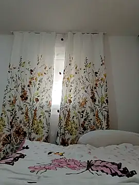 Flavyaaa online show from 04/16/26, 08:15