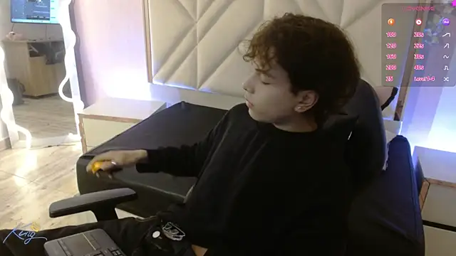 Elian tay online show from 04/13/26, 11:48