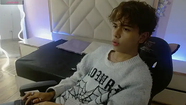 Elian tay online show from 04/17/26, 12:30