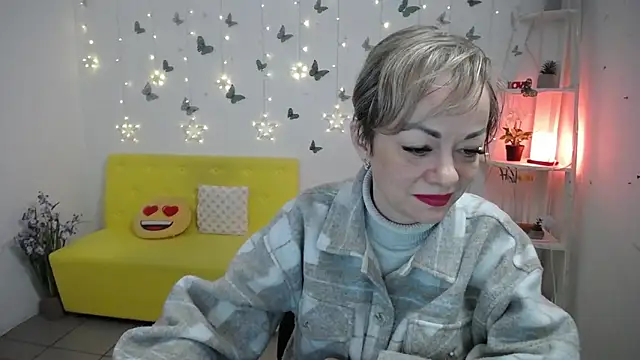 NikaMayu online show from 05/04/26, 05:14