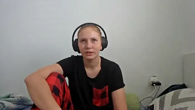 WesleyFrohling online show from 04/18/26, 09:13