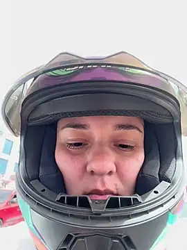 ziara white online show from 04/11/26, 07:18