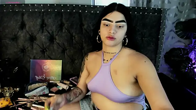 Snapshot of Amira_Leylaa chatting on 04/14/26, 06:58 Amira Leylaa online show from 04/14/26, 06:58