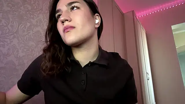 Snapshot of Mary_Nitherson chatting on 04/16/26, 12:06 Mary Nitherson online show from 04/16/26, 12:06