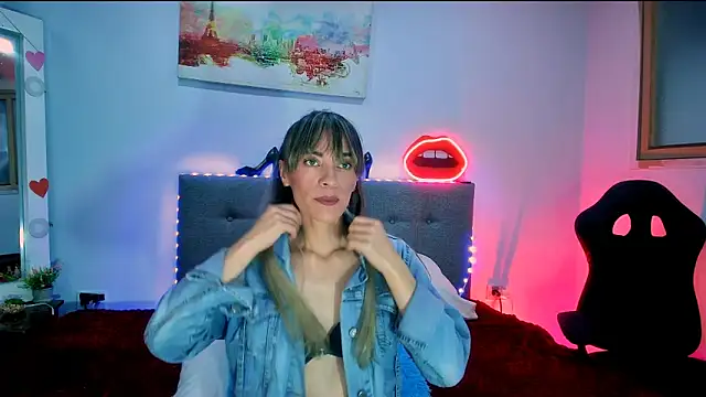 Snapshot of Lorena_sweet33 chatting on 06/16/26, 02:30 Lorena sweet33 online show from 06/16/26, 02:30
