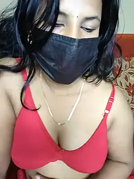 Hot Alicee online show from 05/17/26, 04:43