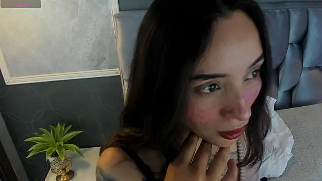 Cata Jonees online show from 04/15/26, 07:58