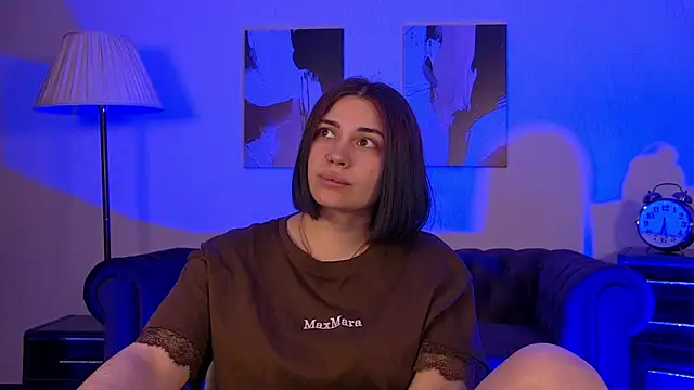 AdrianaToress online show from 06/08/26, 06:08