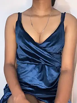 simran-cam online show from 04/08/26, 07:36