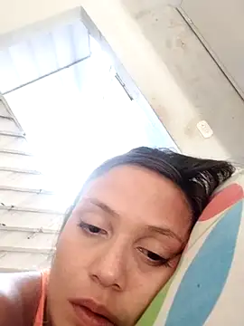 Raianaferreira online show from 04/08/26, 07:03