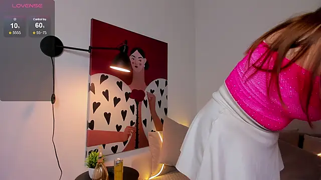 Snapshot of Alice_Mart chatting on 04/13/26, 09:09 Alice Mart online show from 04/13/26, 09:09