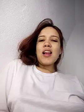 AdrianaFrank online show from 04/23/26, 07:27