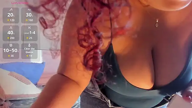 Zara Holly  online show from 04/12/26, 06:57