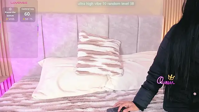 cherlyn 1 online show from 04/13/26, 01:27