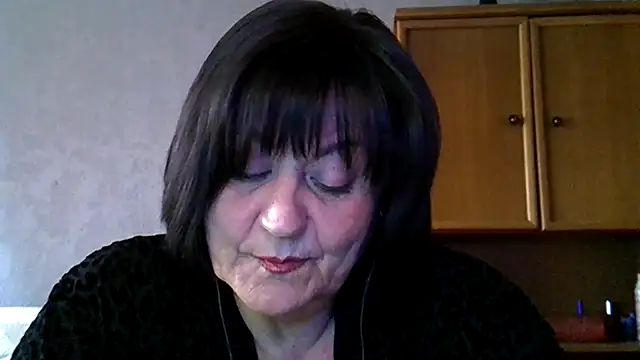 Snapshot of bagiraa_a chatting on 04/12/26, 01:27 bagiraa a online show from 04/12/26, 01:27