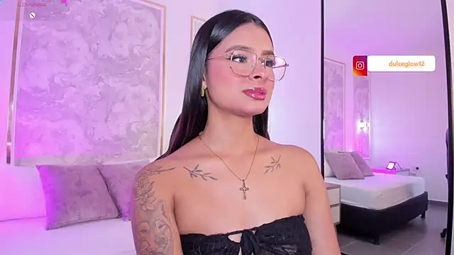 dulce glow  online show from 06/14/26, 01:13