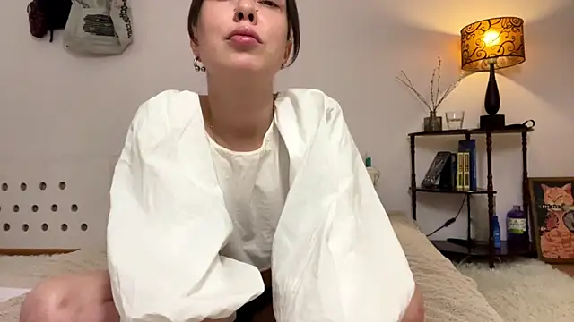 Snapshot of Evelyn_Charm chatting on 04/16/26, 02:29 Evelyn Charm online show from 04/16/26, 02:29