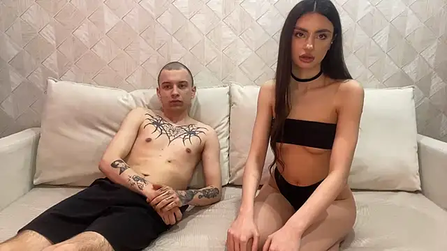 CharmSexyCouple online show from 05/25/26, 10:10