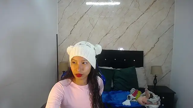 Snapshot of hasley_cute chatting on 04/28/26, 07:30 hasley cute online show from 04/28/26, 07:30