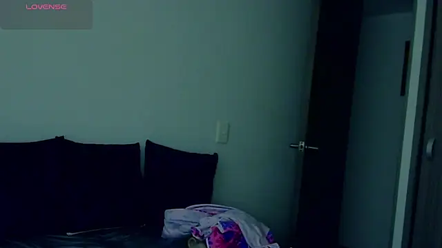 sarahh love online show from 04/10/26, 10:25