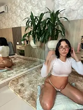 LiriaSweetie online show from 04/11/26, 01:26