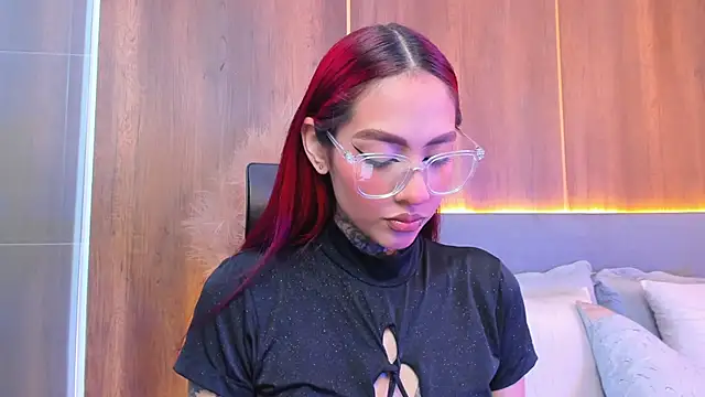 Snapshot of _Megan_Angel_ chatting on 04/11/26, 04:00 Megan Angel online show from 04/11/26, 04:00