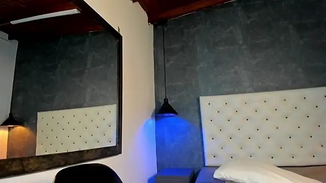 Jara Chick online show from 05/13/26, 08:06