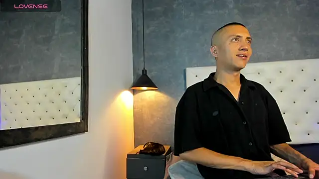Jara Chick online show from 05/28/26, 08:39