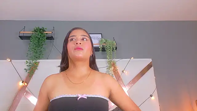 LeslyTaylor  online show from 04/11/26, 07:51