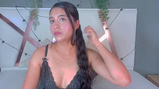 LeslyTaylor  online show from 04/13/26, 07:41