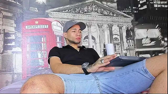 Daniel huge22 online show from 04/10/26, 01:38