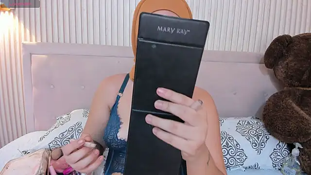 Shadya habibi online show from 04/13/26, 09:09