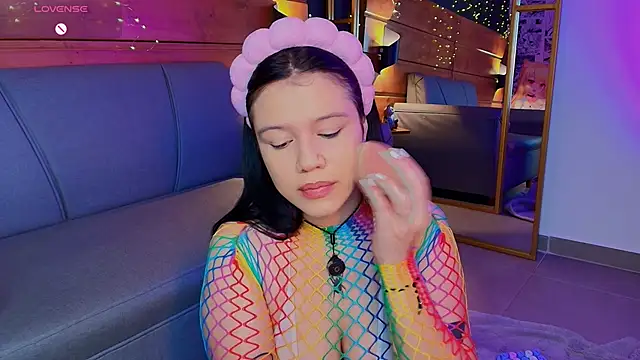 aria bloomer online show from 04/08/26, 08:09