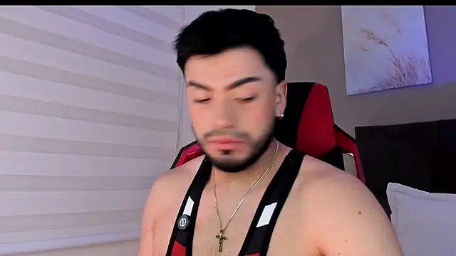 Snapshot of Alexander_Diazz chatting on 04/11/26, 02:21 Alexander Diazz online show from 04/11/26, 02:21