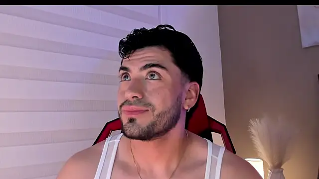 Snapshot of Alexander_Diazz chatting on 04/15/26, 07:58 Alexander Diazz online show from 04/15/26, 07:58