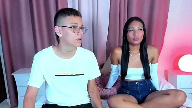 pocahontas and smith online show from 04/09/26, 02:44