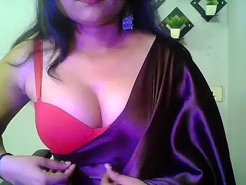 Snapshot of Saxy_Mony002 chatting on 07/07/26, 03:27 Saxy Mony002 online show from 07/07/26, 03:27